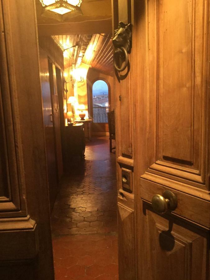 Light Filled Penthouse In Old Antibes. Heart Of The Riviera Apartment Exterior foto